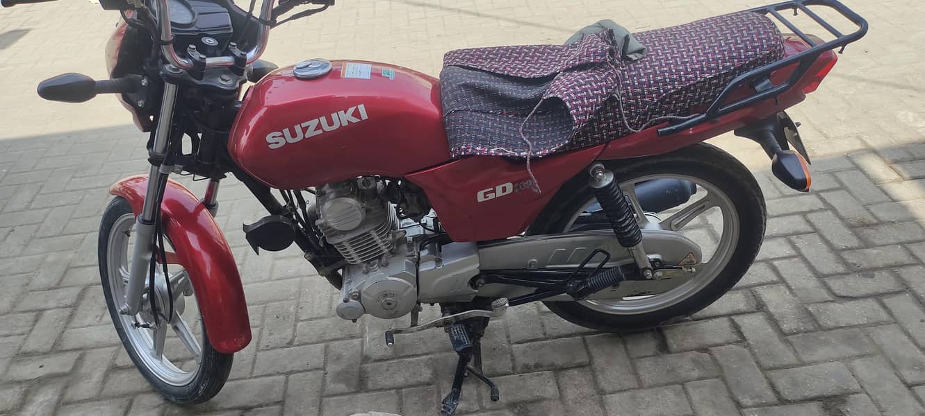 Suzuki GD110s 4