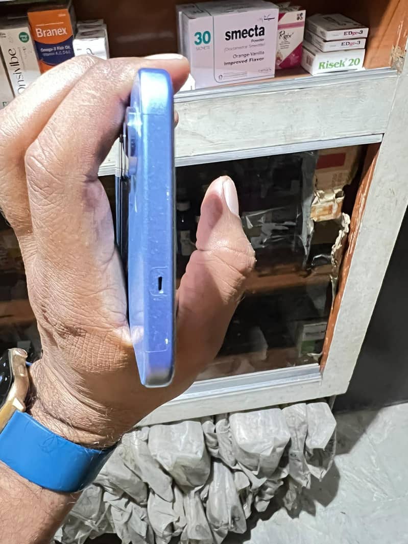 Tecno spark 40 pro 12