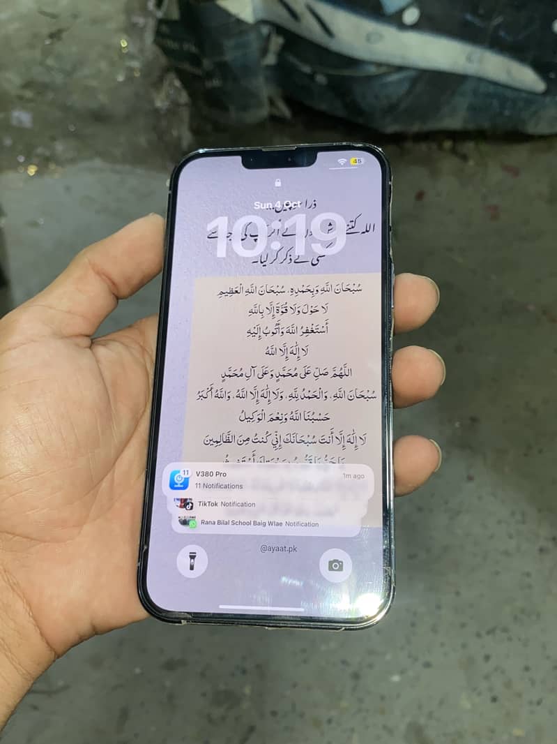 Apple iPhone 13 Pro Max 2