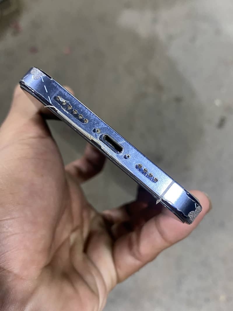 Apple iPhone 13 Pro Max 3