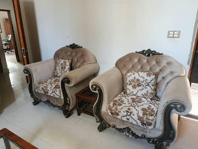 7 Seater Royal Style Luxury Sofa Set Excellent Condition