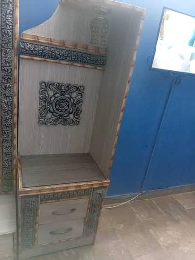 king size bad and dura foam 2side table
