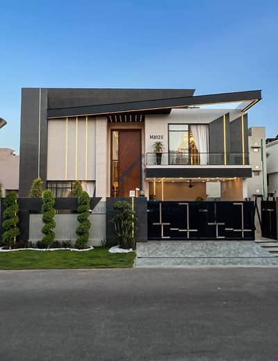 One Kanal Awesome Villa For Sale In Royal Orchard Multan