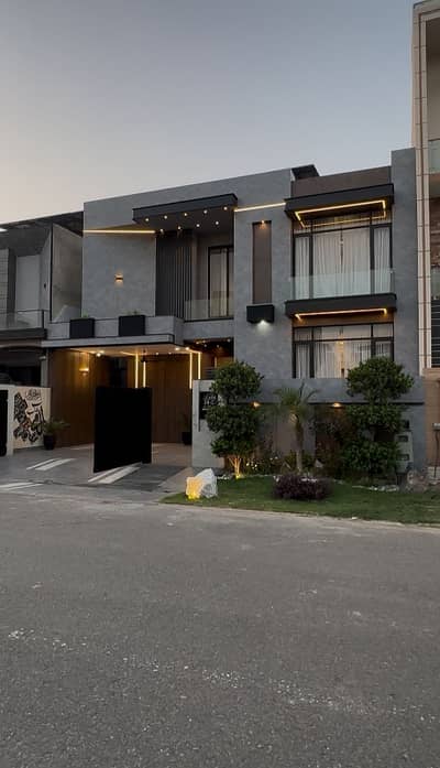 10 Marla Fully Furnished House for Sale in Royal Orchard Multan