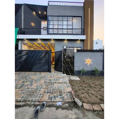 5 Marla Park Facing House For Sale In Buch Villas Multan