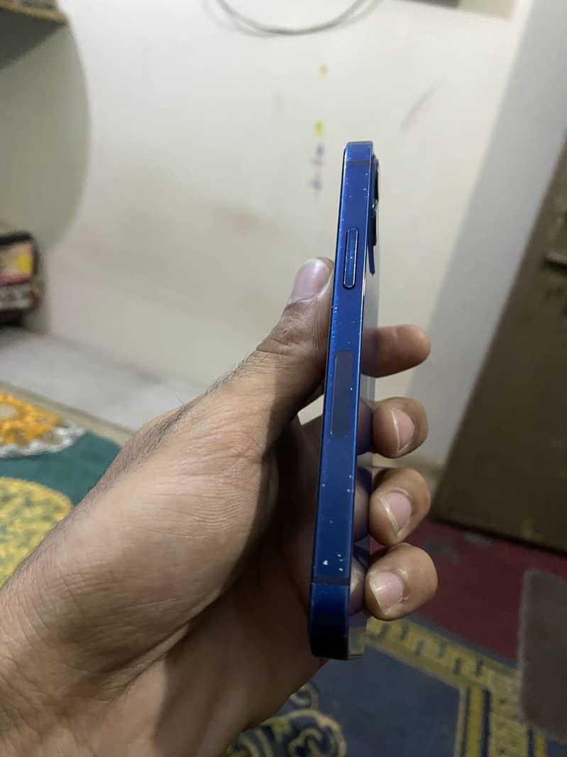 Apple iPhone 12 mini 2