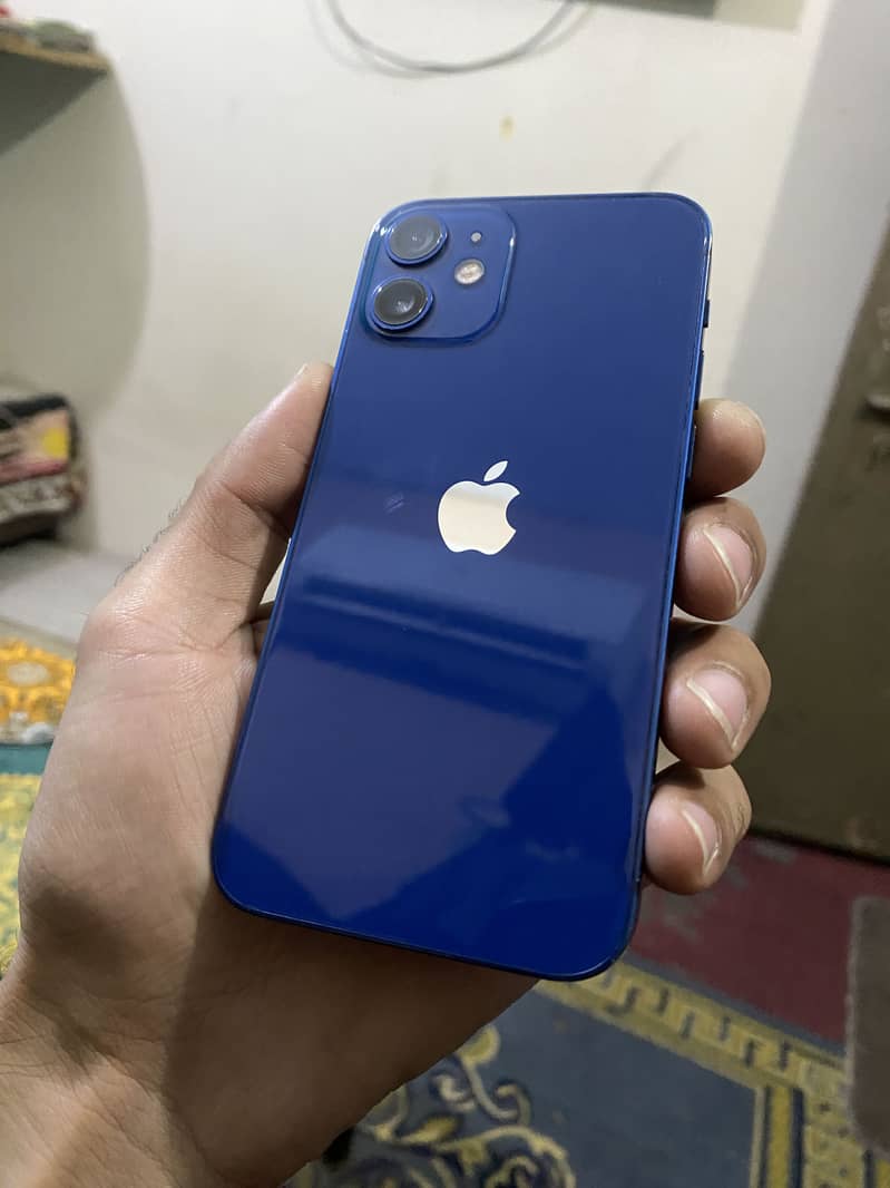 Apple iPhone 12 mini 3