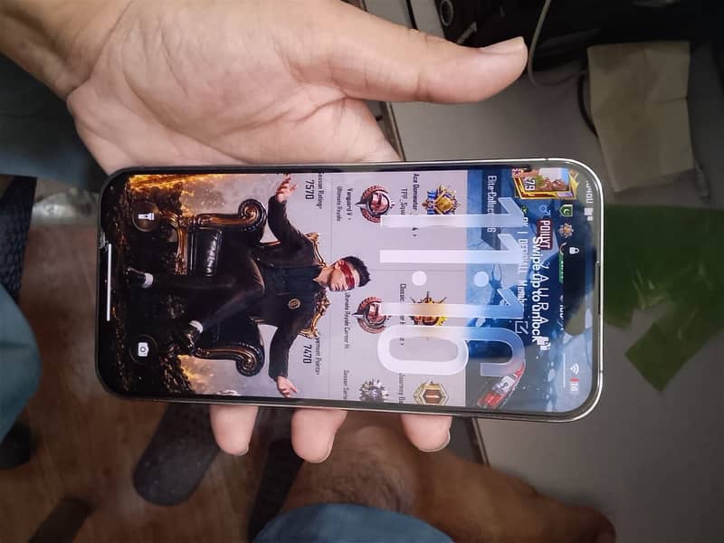 Apple iPhone 14 Pro Max 0