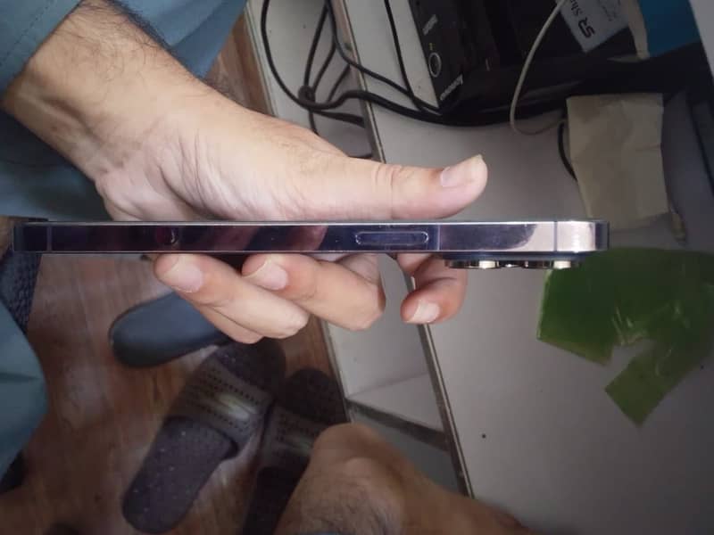 Apple iPhone 14 Pro Max 3