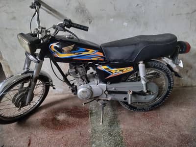super power 125c  2017 last karchi 03188308655
