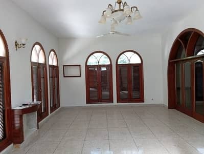 FOR RENT Livable 10-Bedrooms Double Storey House F_6/2