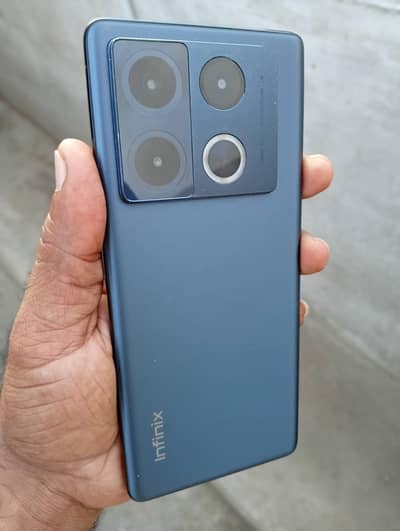 Infinix Note 40 Pro 12/256 GB (read add)