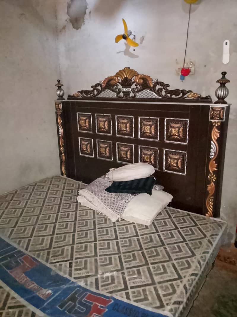 bed showcase dressing table 1