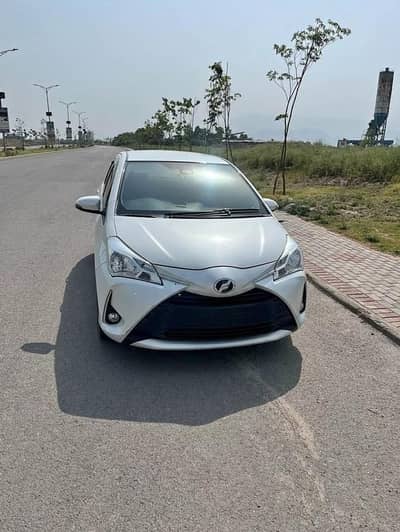 Toyota Vitz hybrid 1.5 2018