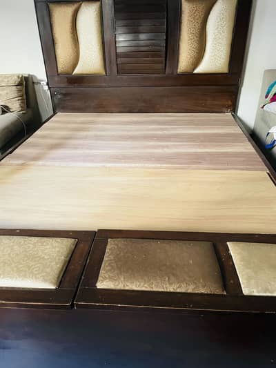 Best quality king size bed with extra clothes storage