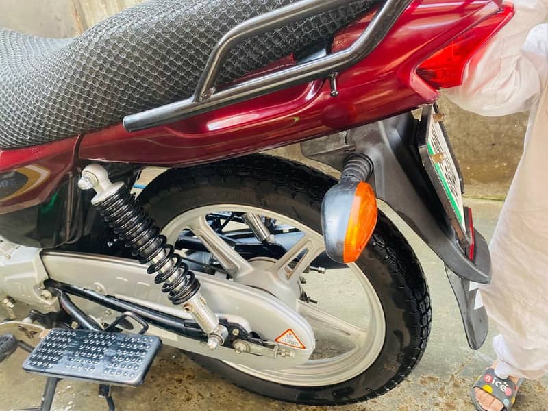 Suzuki 110 3