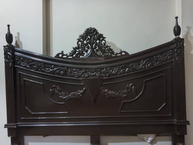 wooden bed 1