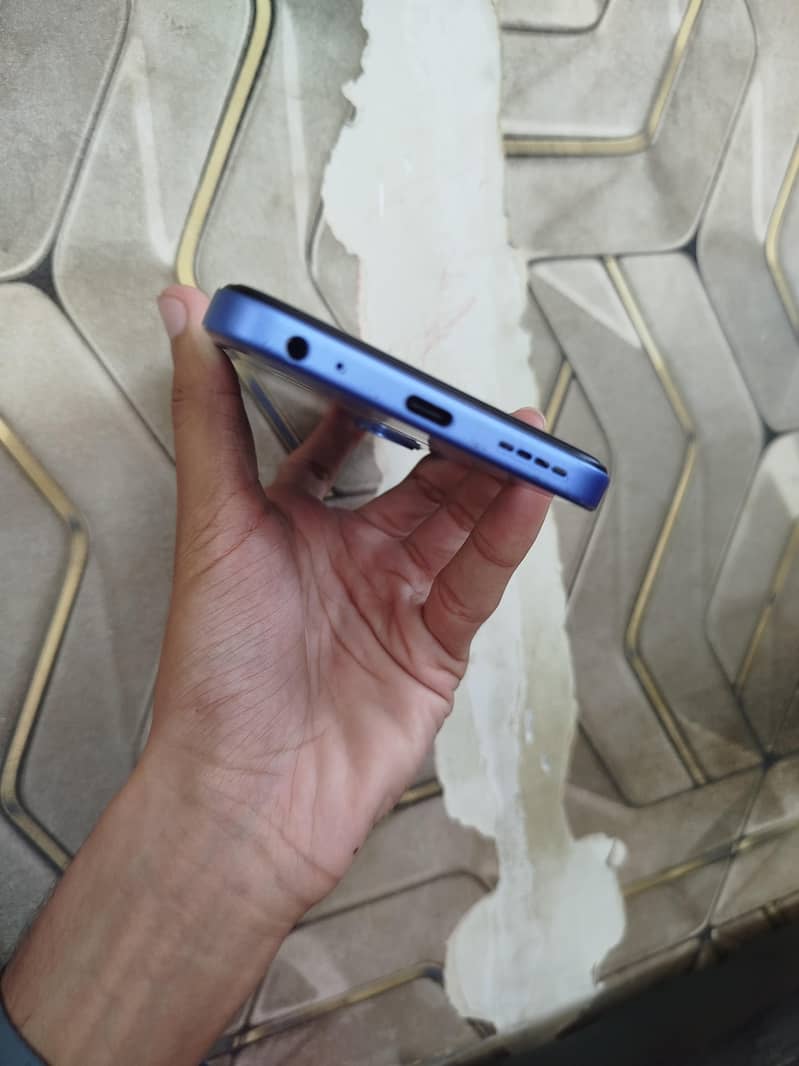 Infinix Smart 10 4