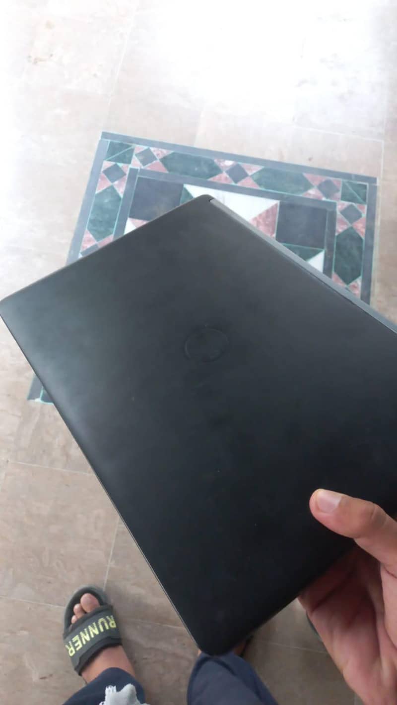 Dell Latitude e7450 0