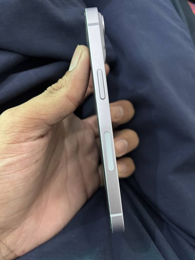 Apple iPhone 14 1