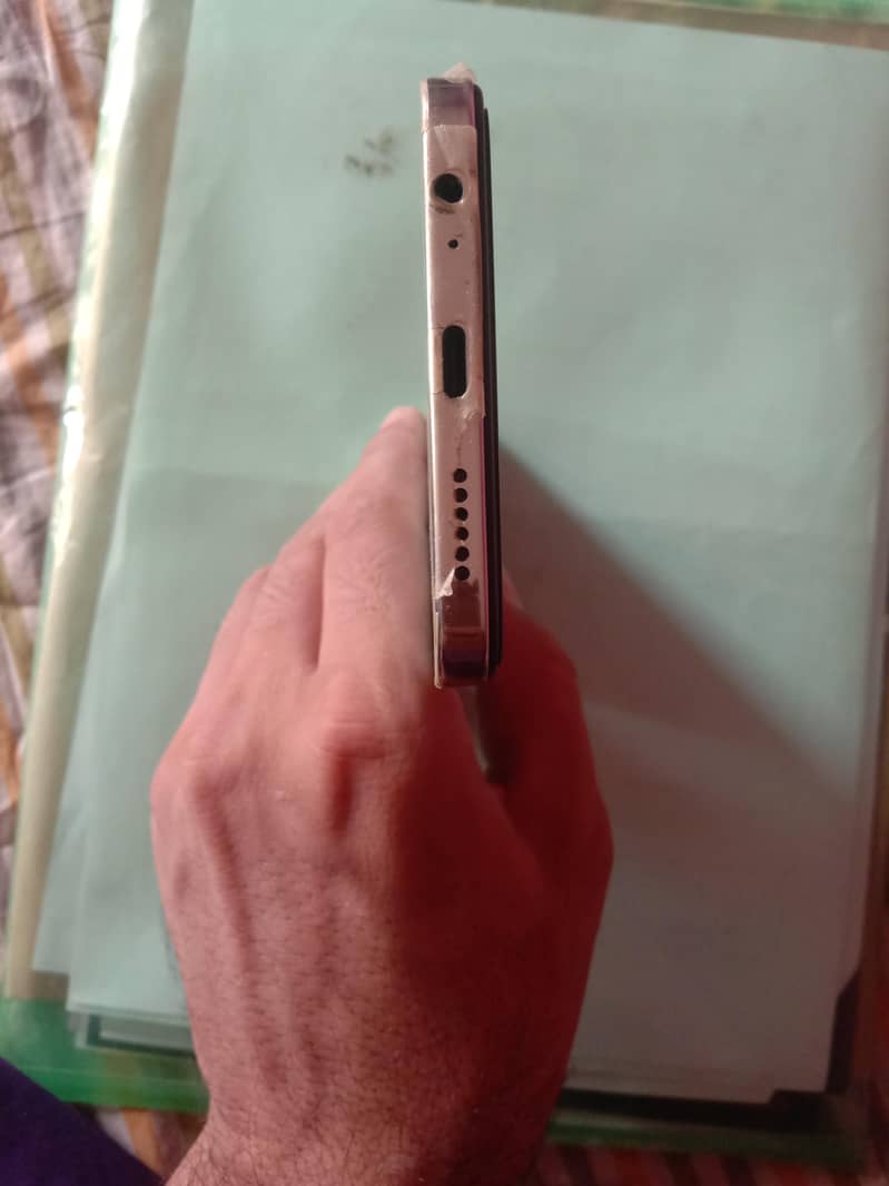Tecno SPARK 30 Pro 2