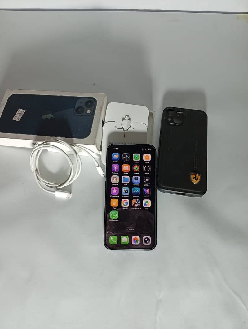 Apple iPhone 13 4