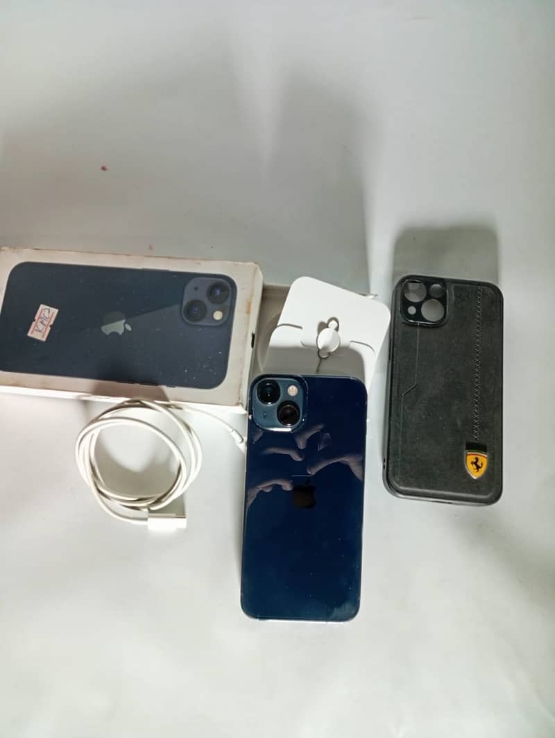 Apple iPhone 13 10