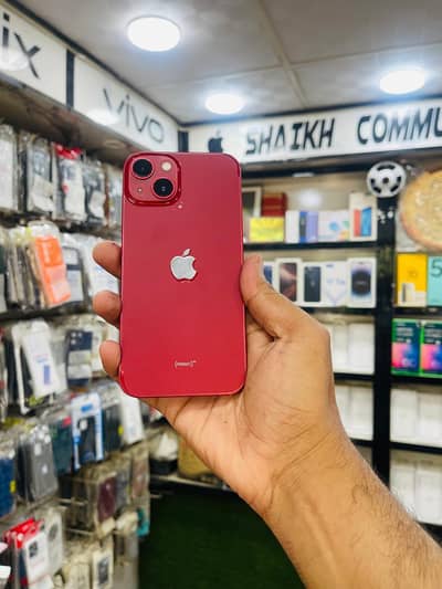 Apple iPhone 13