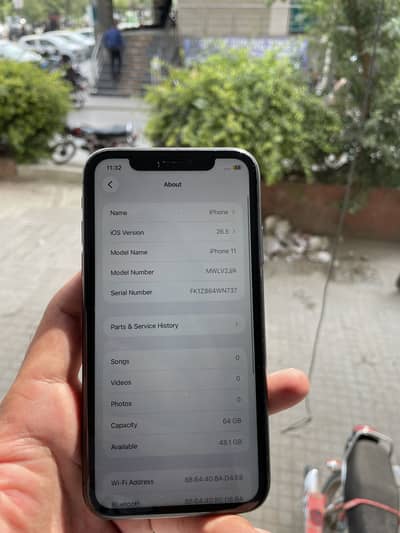 Apple iPhone 11