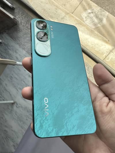 Vivo Y200 8GB+8GB 256GB COMPLETE BOX.