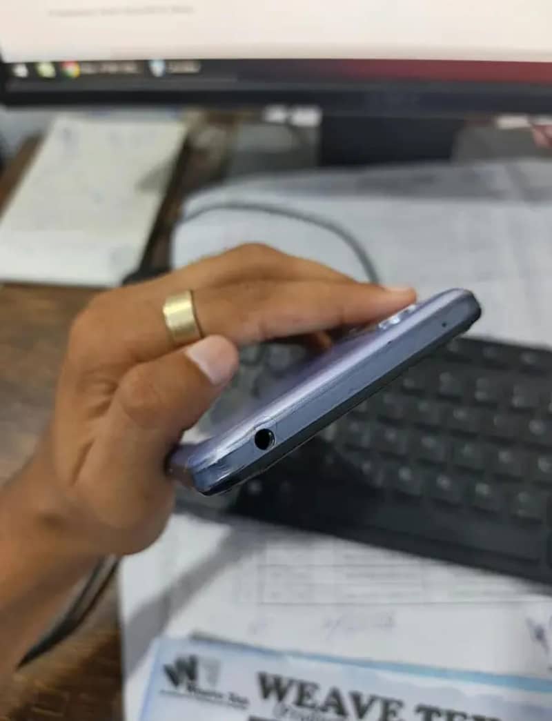 Sharp Aquos Zero 5g basic 4