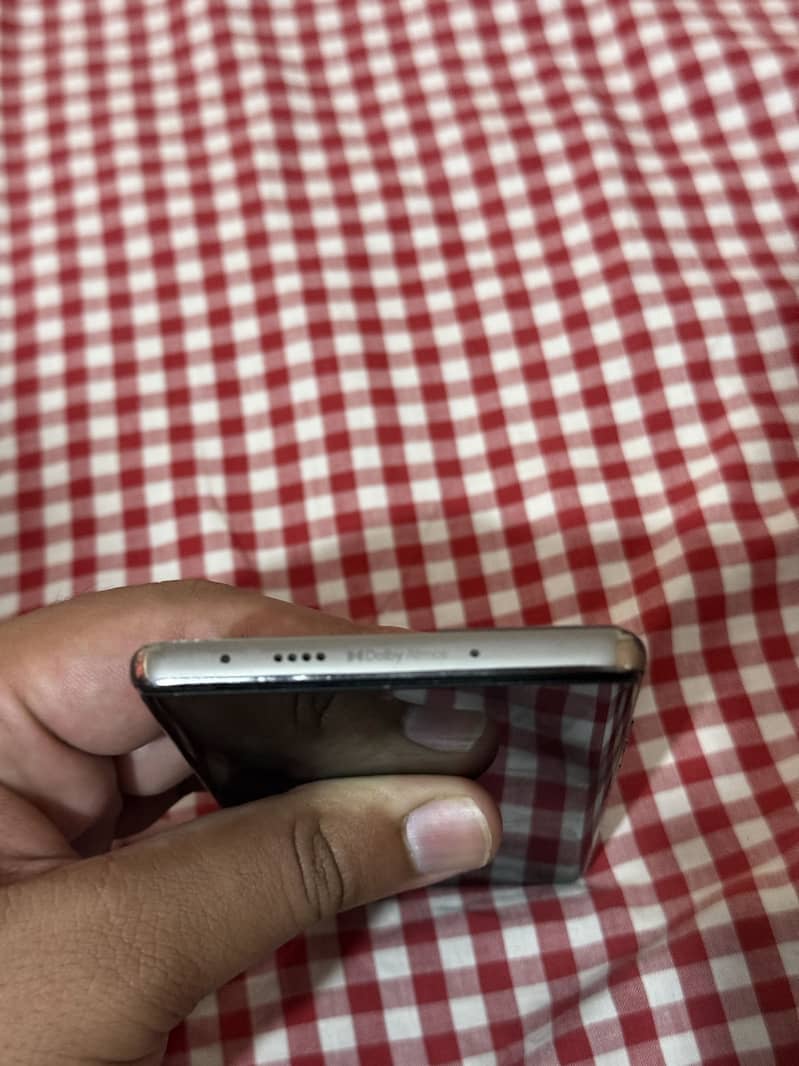 Tecno CAMON 40 Pro 3