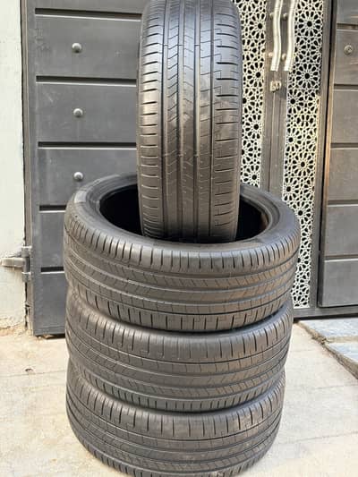 Pirelli Tyre 275/40/22