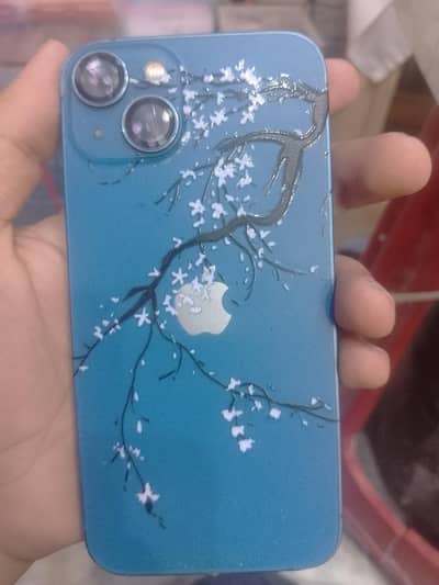 Apple iPhone 13
