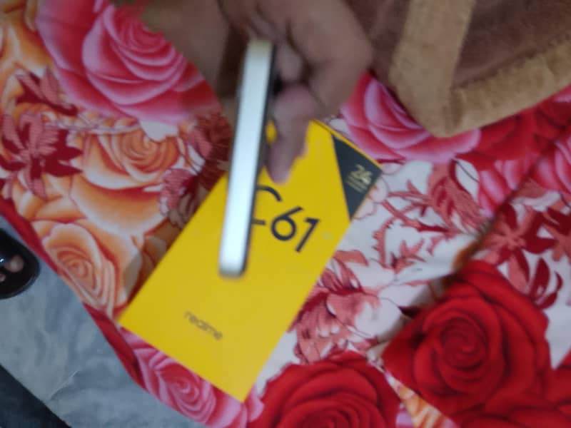 Realme C61 3