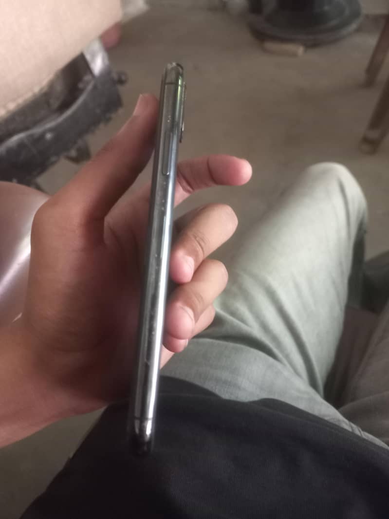 Apple iPhone X 2