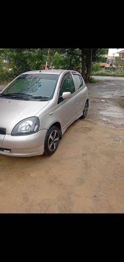 Toyota Vitz 2002