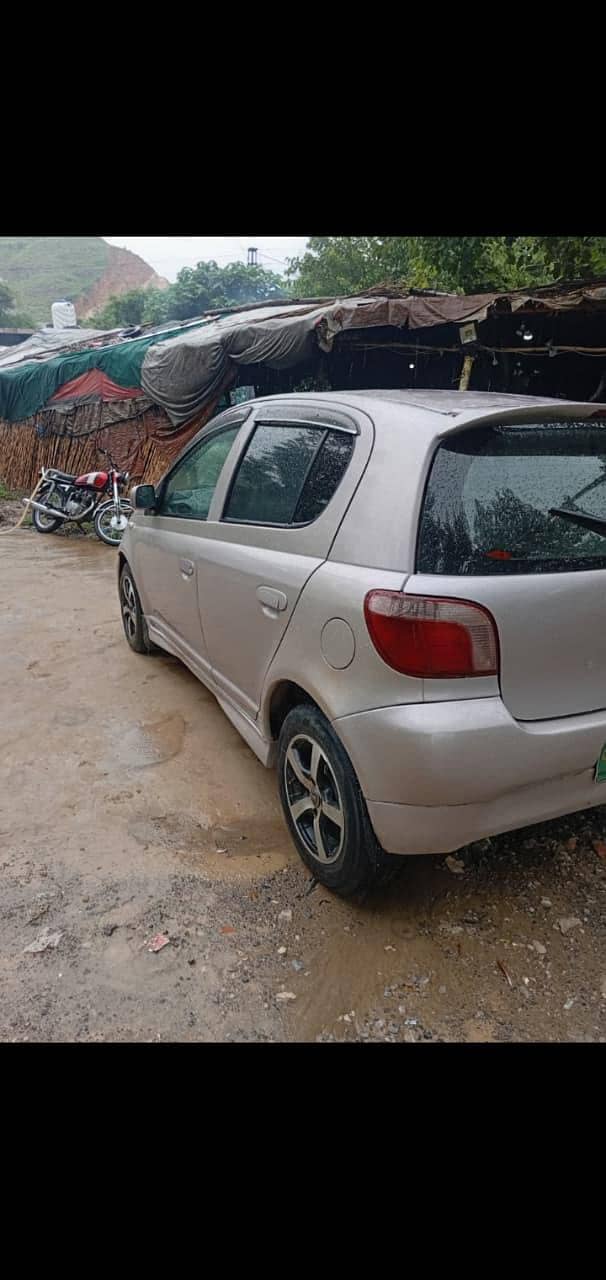Toyota Vitz 2002 2