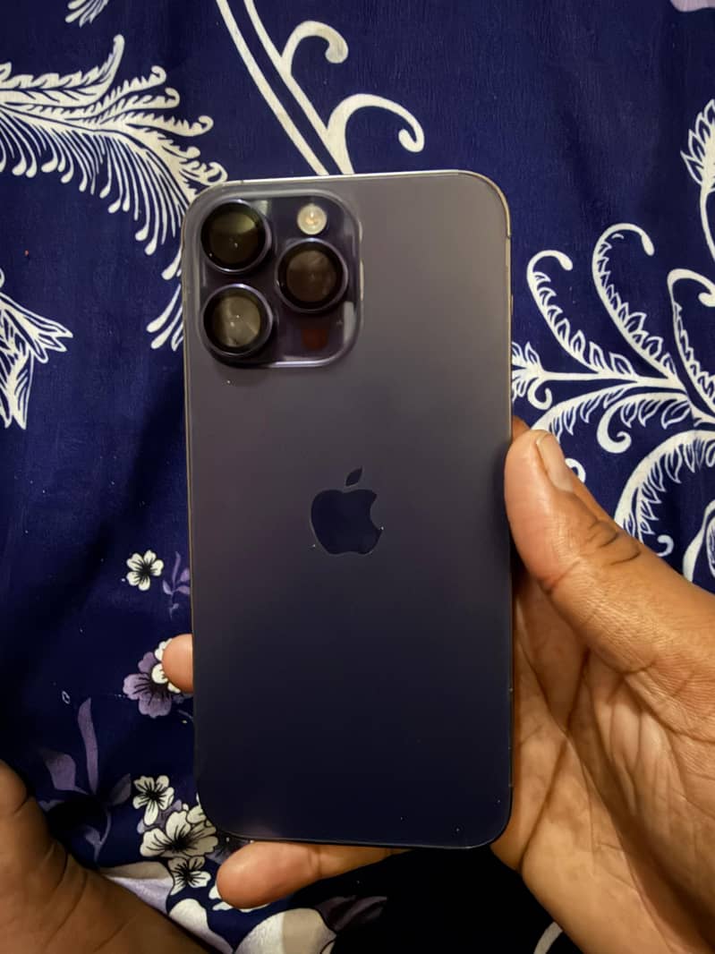 Apple iPhone 14 Pro Max 0