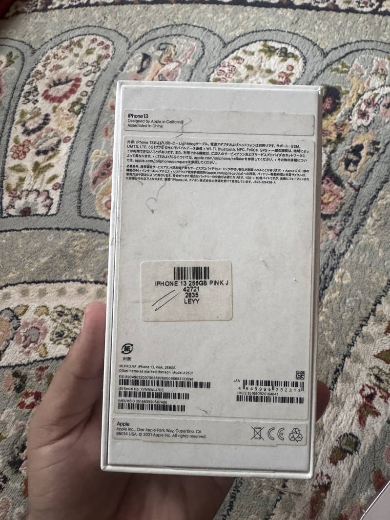 Apple iPhone 13 2