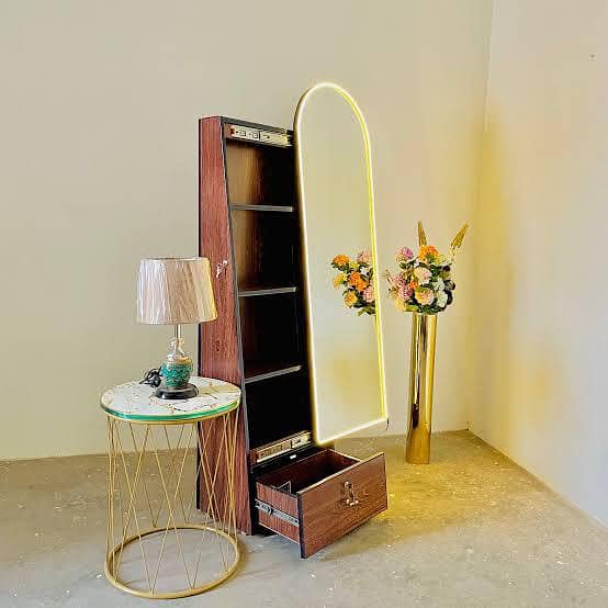 long mirror 0