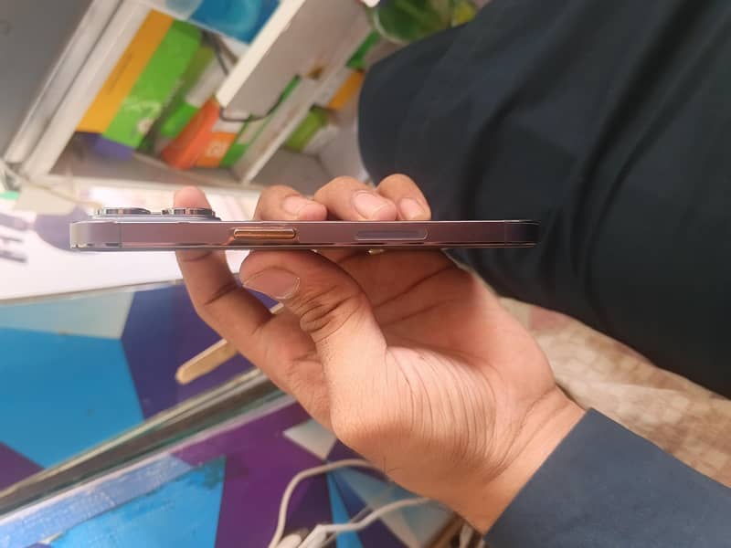 Apple iPhone 14 Pro 3