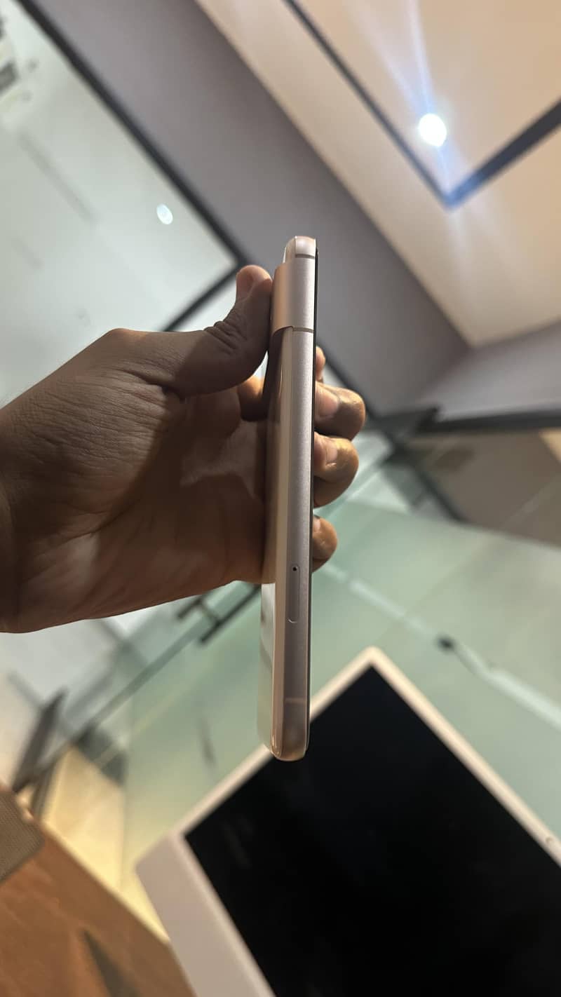 Google Pixel 8 5