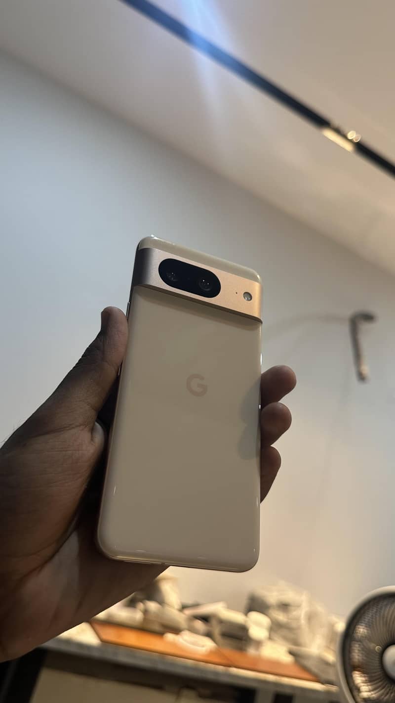 Google Pixel 8 10
