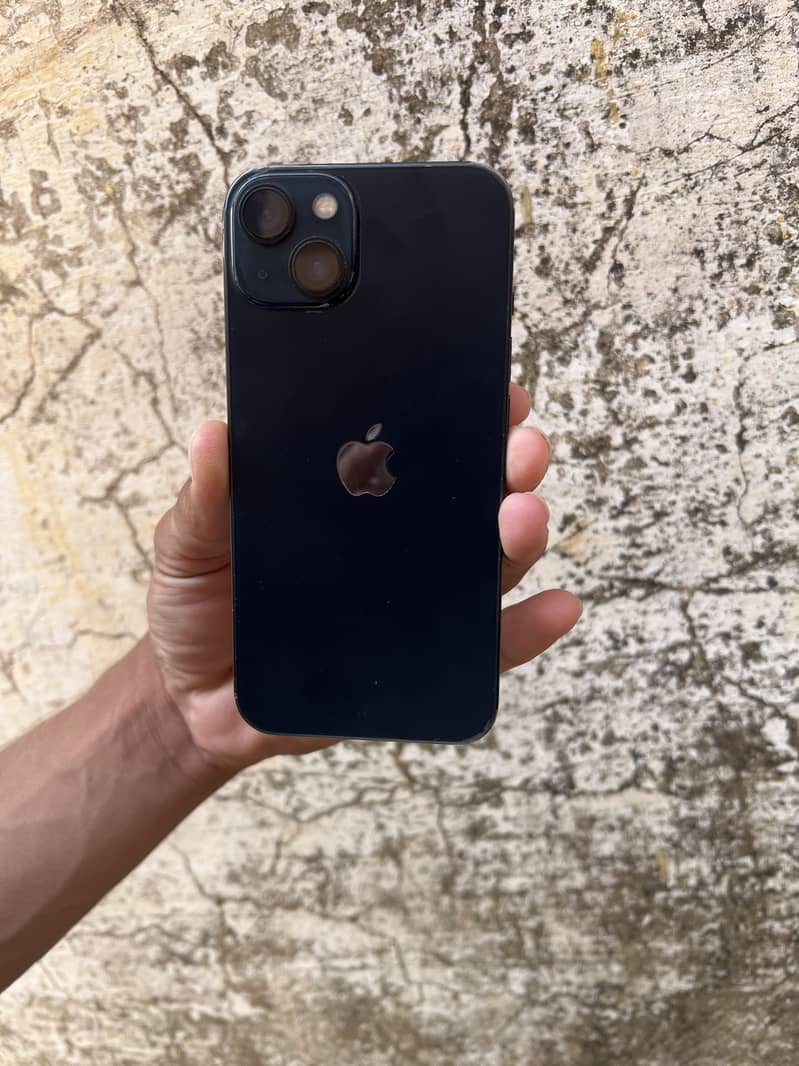 Apple iPhone 13 1