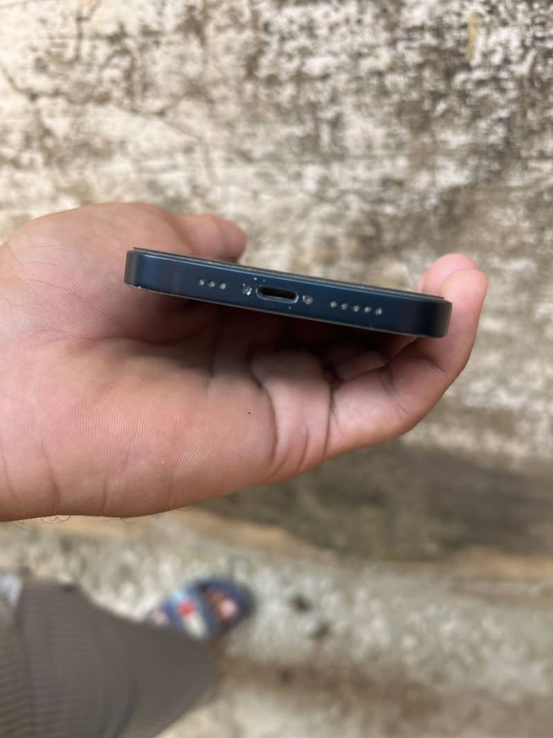 Apple iPhone 13 3