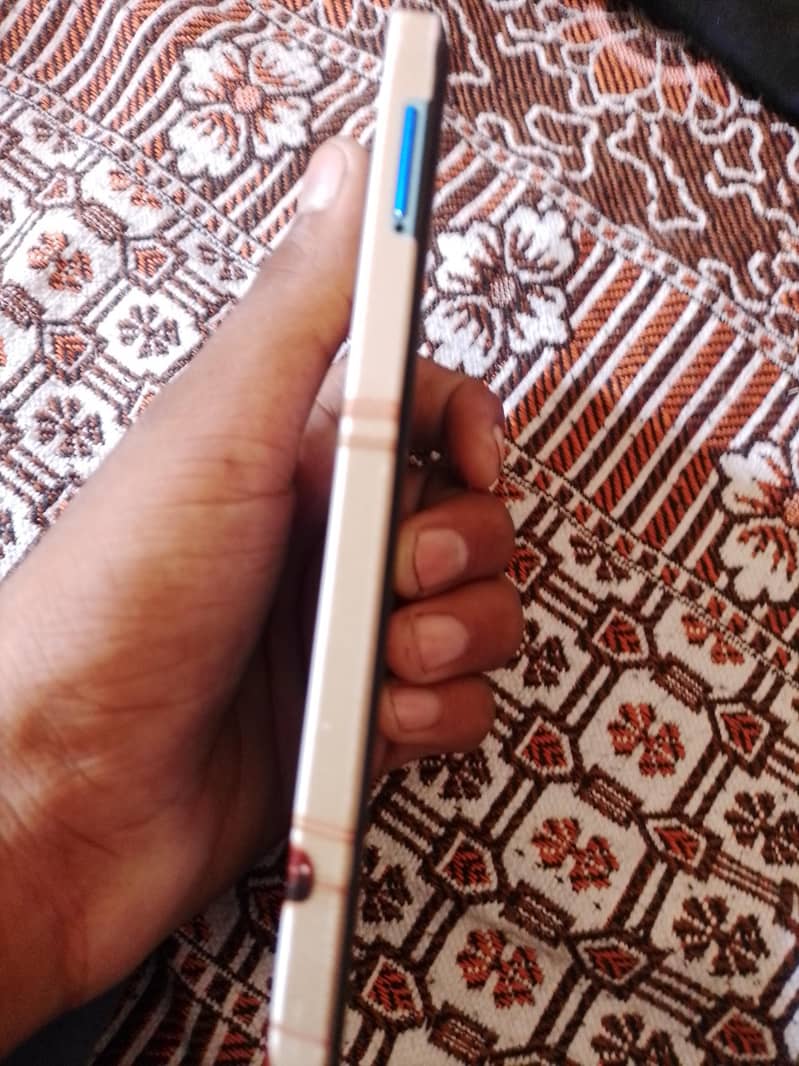 Infinix Hot 30i 1
