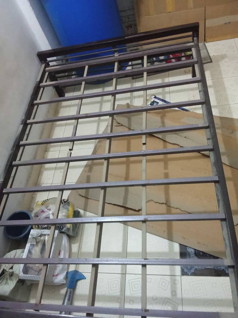 Iron Bed 4