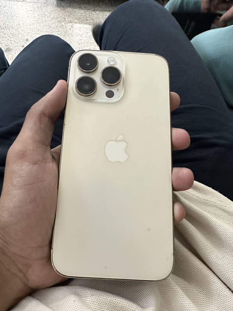 Apple iPhone 14 Pro Max 6