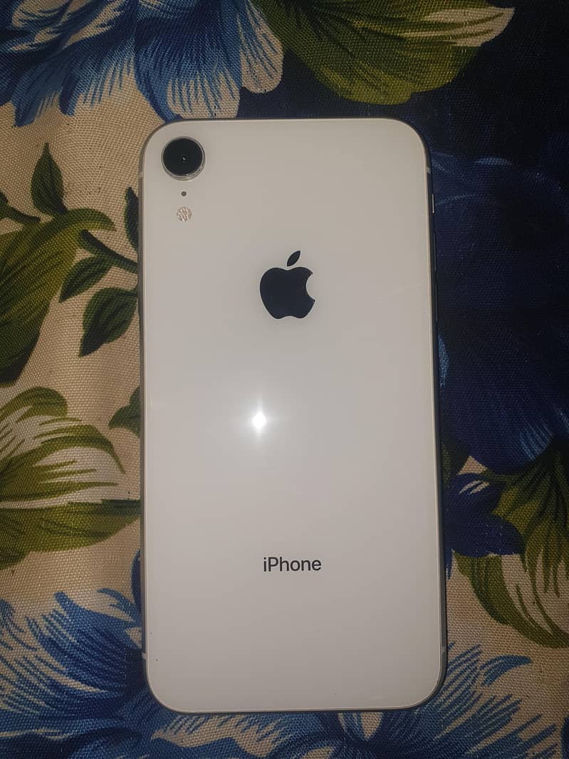Apple iPhone XR 0